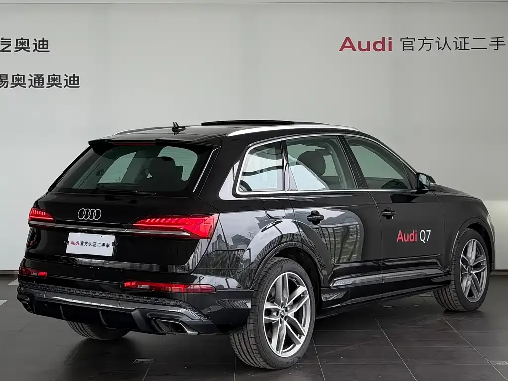 Audi Q7 — фото 4