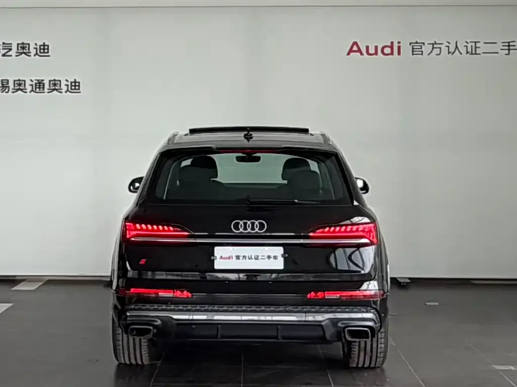 Audi Q7 — фото 6