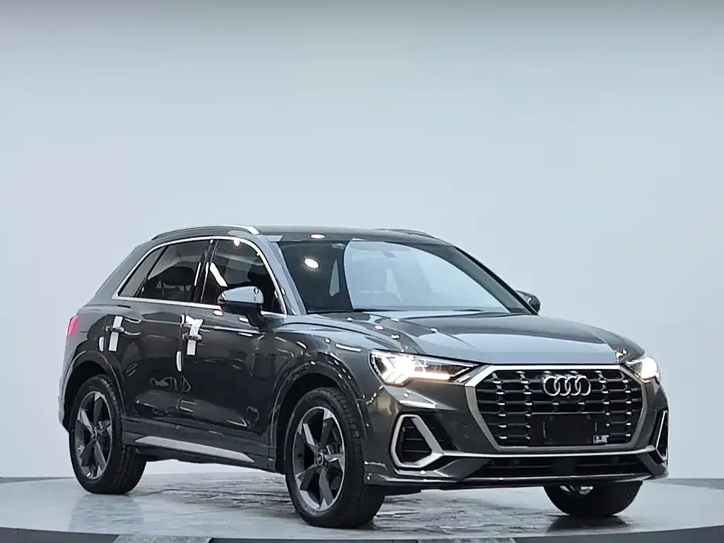 Audi Q3 — фото 7