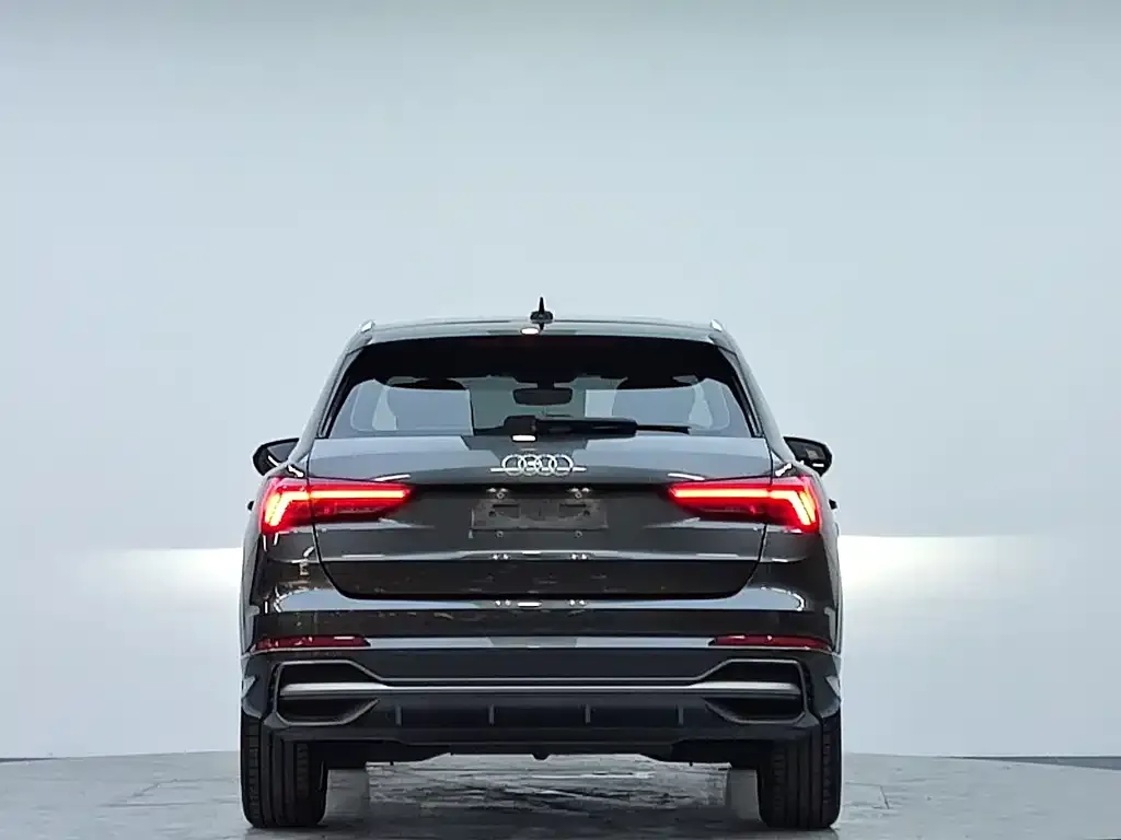 Audi Q3 — фото 3