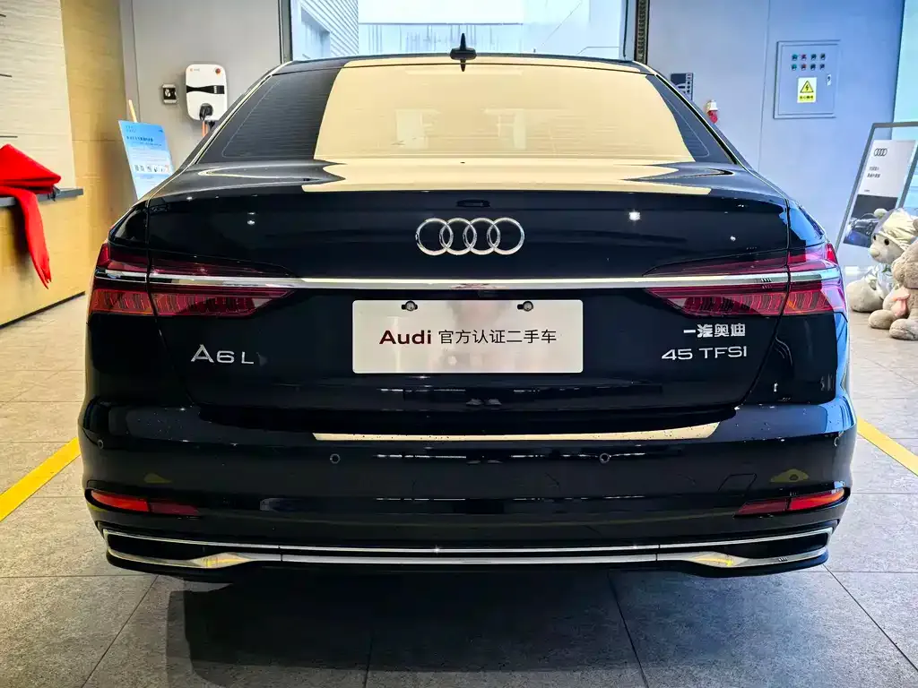 Audi A6L — фото 5