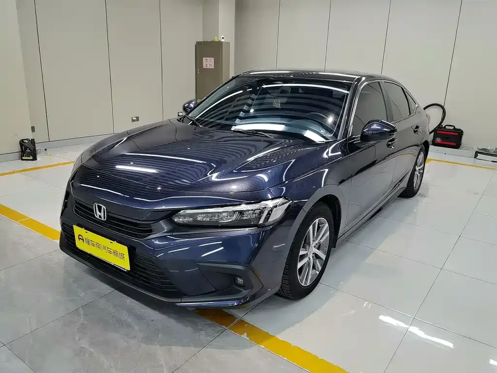 Honda Civic — фото 1