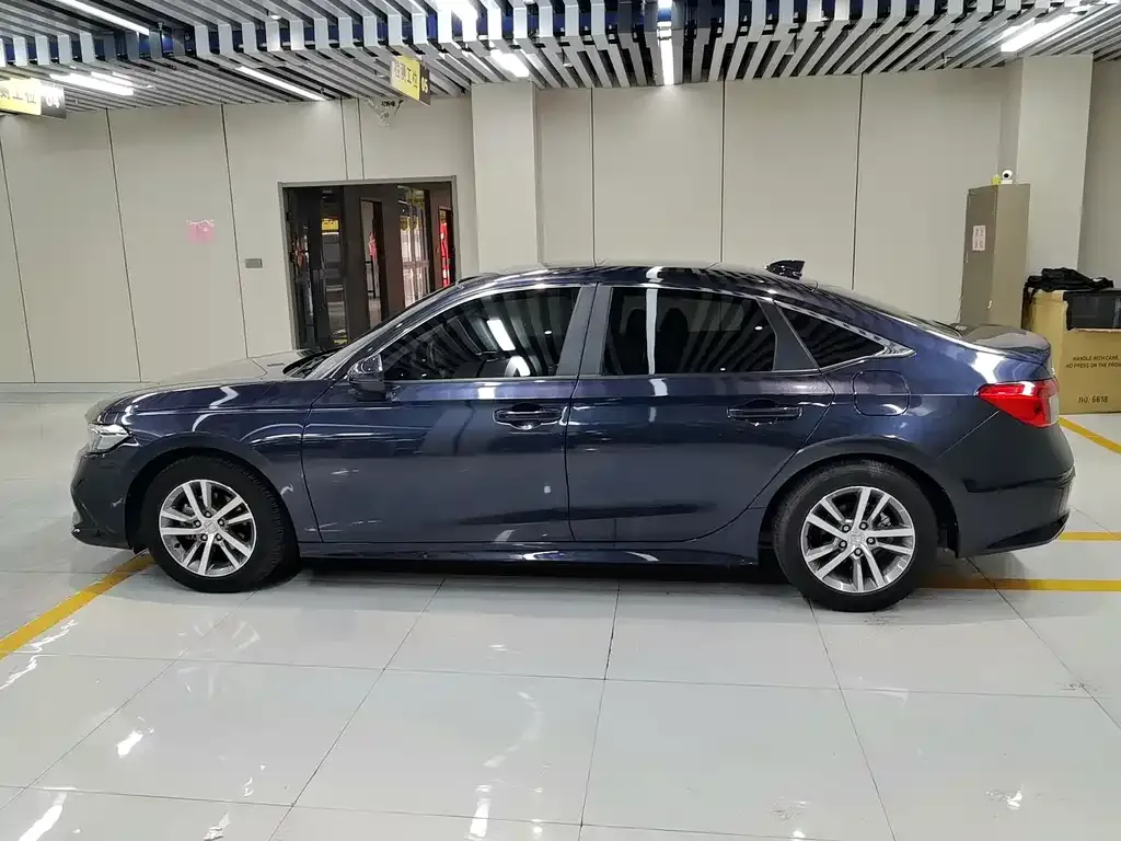 Honda Civic — фото 10