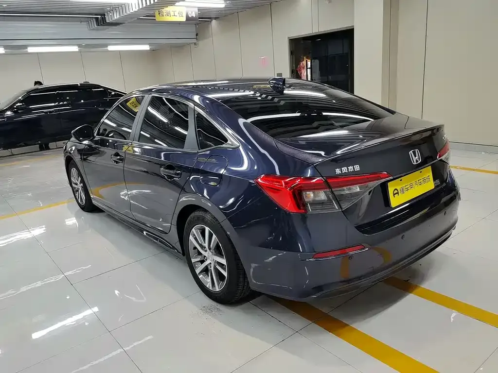 Honda Civic — фото 8