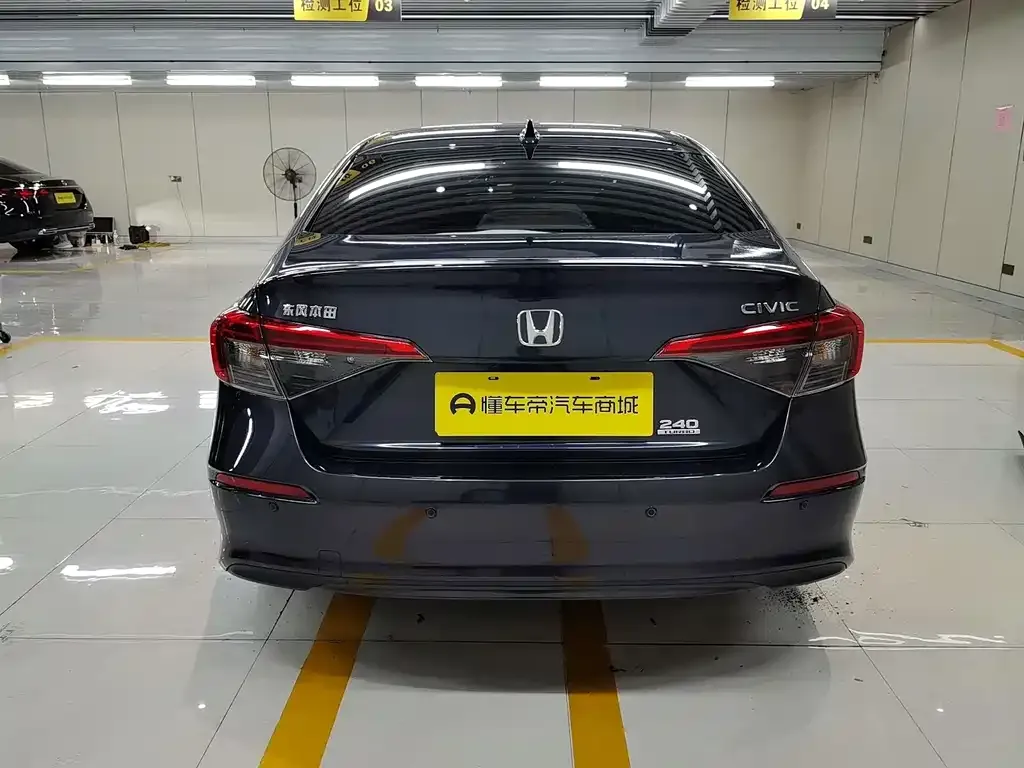 Honda Civic — фото 7