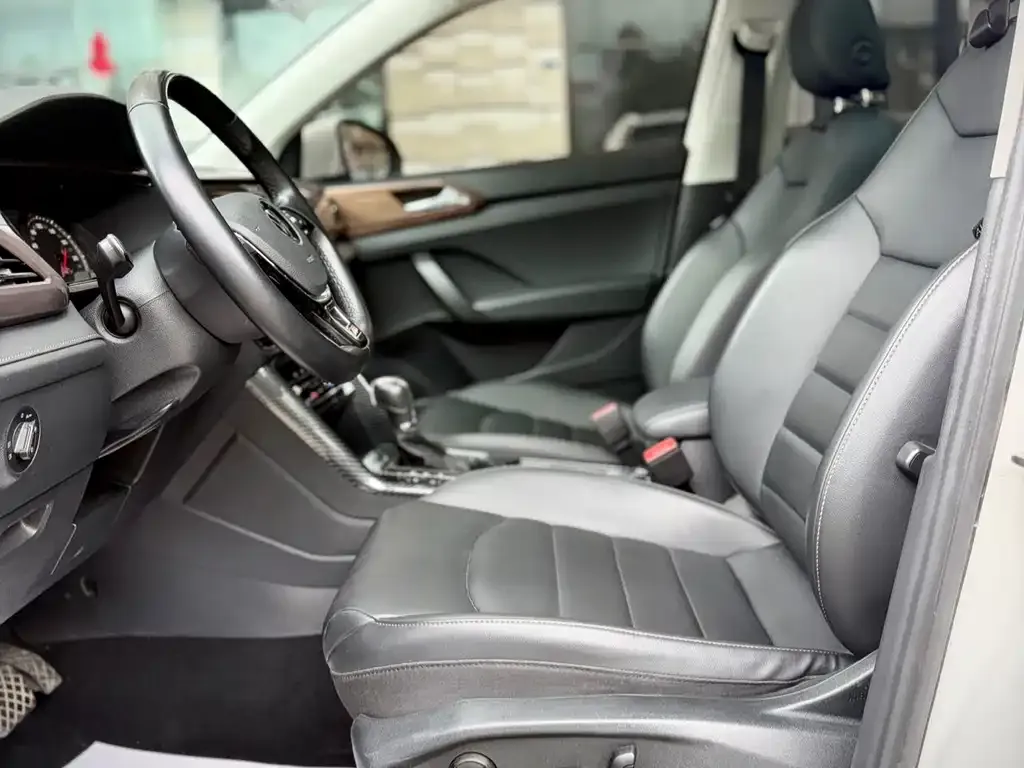 Volkswagen Tharu 2021 из CN, фото 2