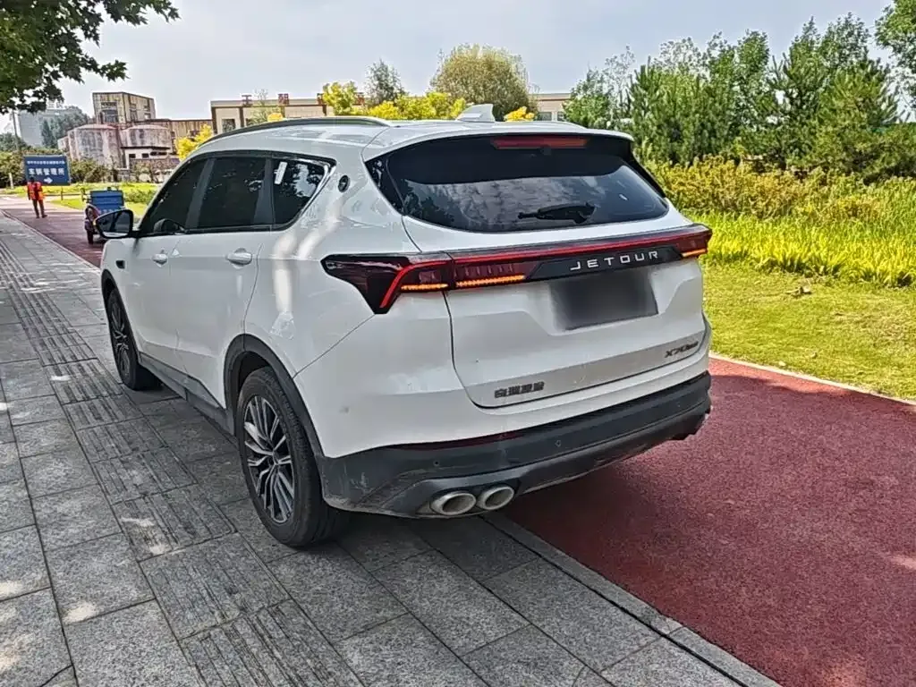 Jetour X70 PLUS — фото 10