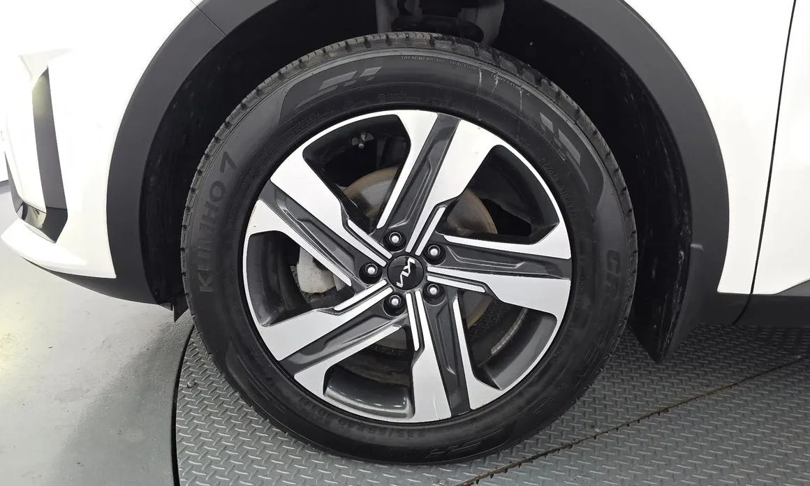 Kia Sorento — фото 9