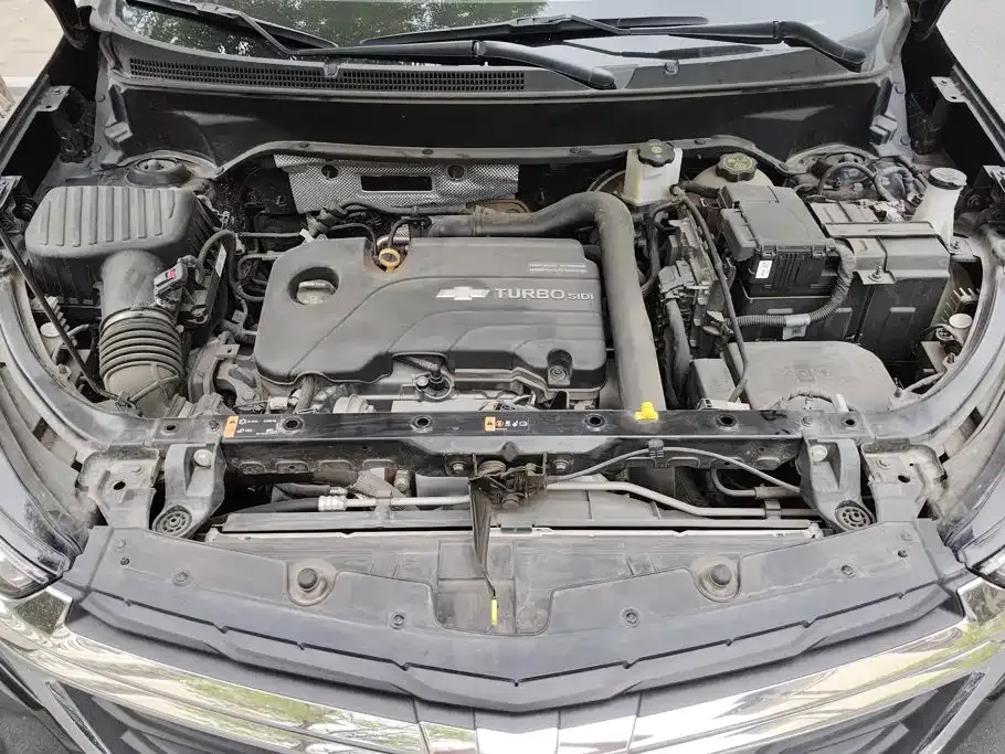 Chevrolet Equinox 2022 из CN, фото 5