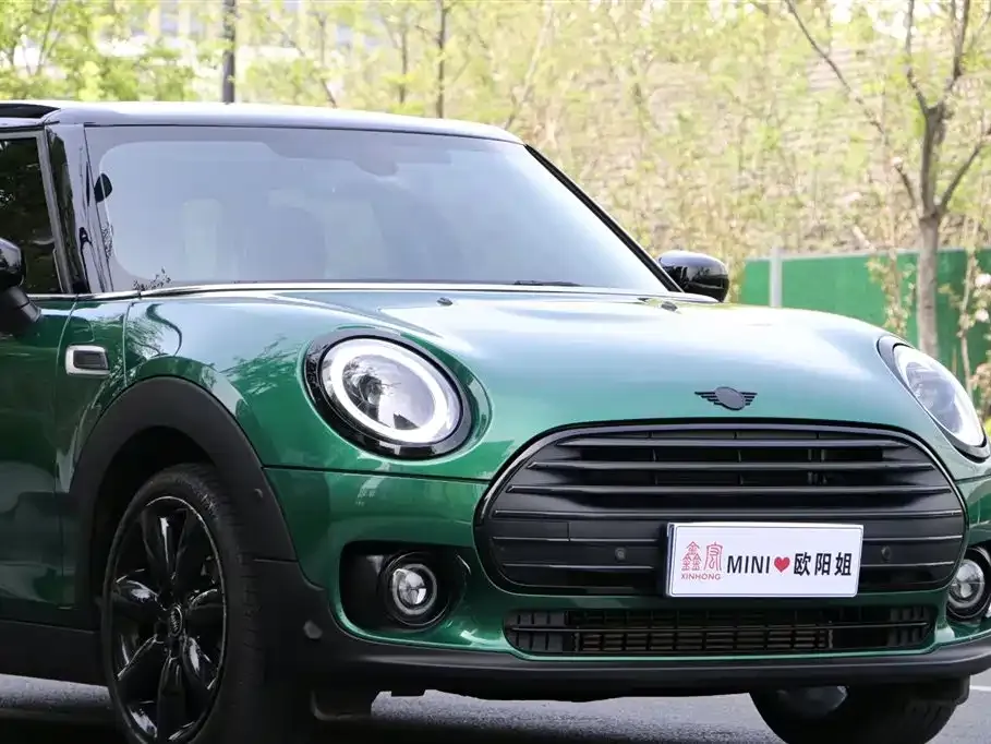 MINI Clubman — фото 2