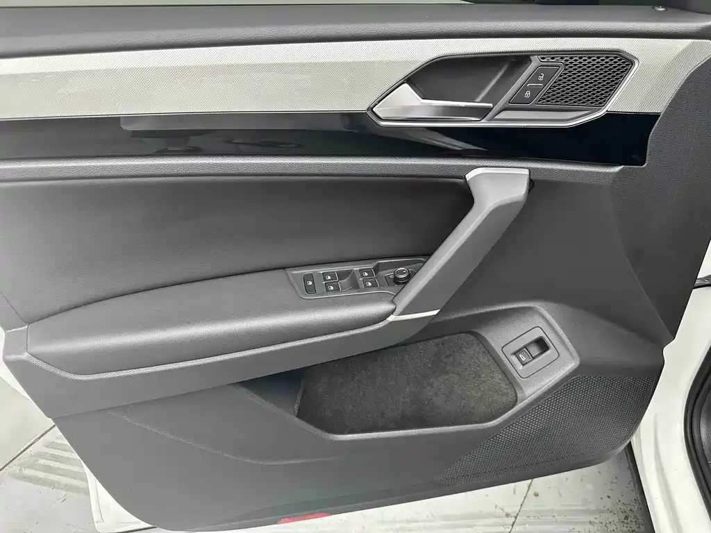 Volkswagen Tayron 2022 из CN, фото 10