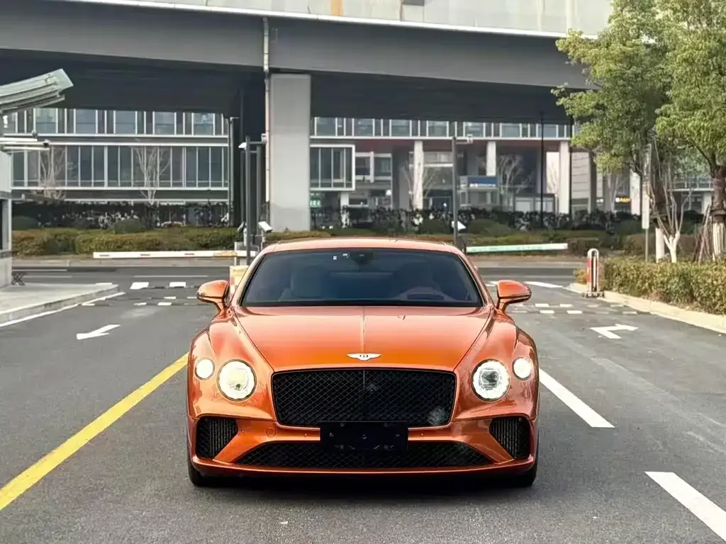 Bentley Continental — фото 1