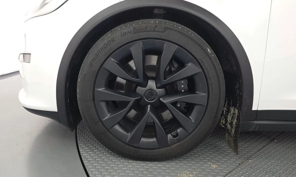 Tesla Model X 2023 из KR, фото 3
