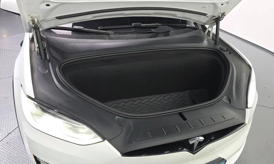 Tesla Model X 2023 из KR, фото 9