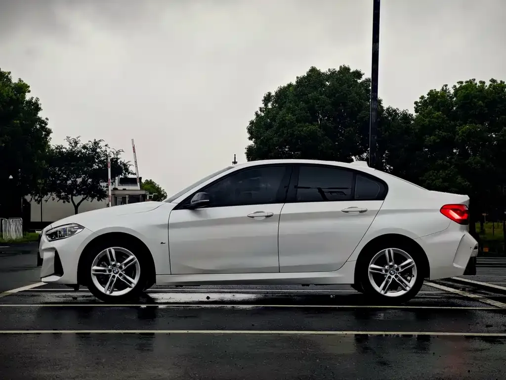 BMW 1 Series 2022 из CN, фото 5