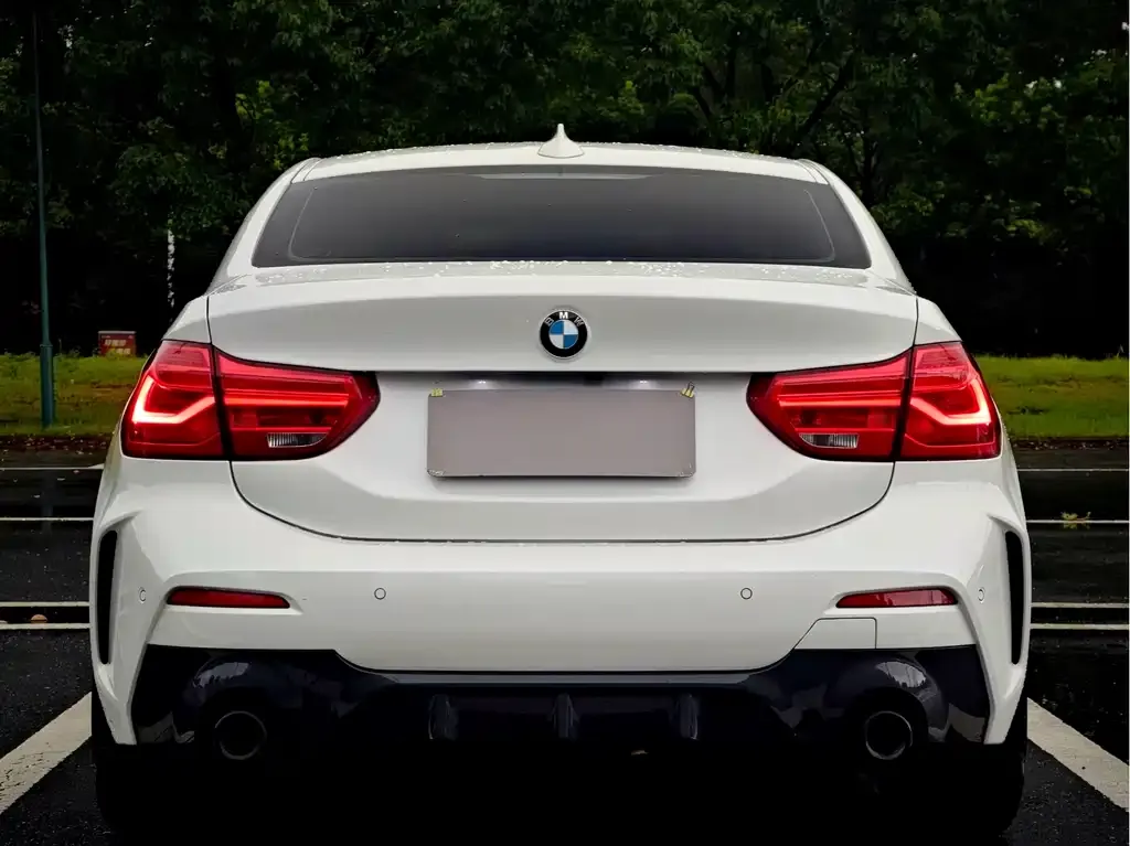 BMW 1 Series 2022 из CN, фото 4