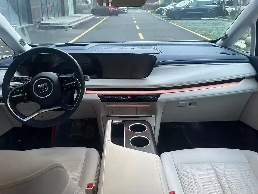 Buick GL8 Hybrid — фото 4
