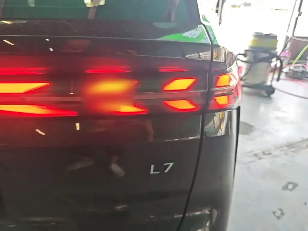 Geely Galaxy L7 2024 из CN, фото 5
