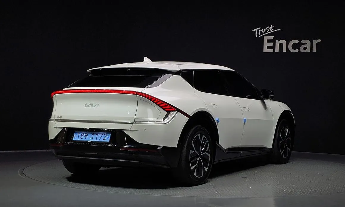 Kia EV6 — фото 6