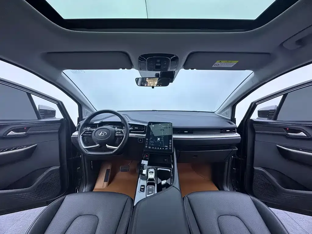 Hyundai Custo — фото 3