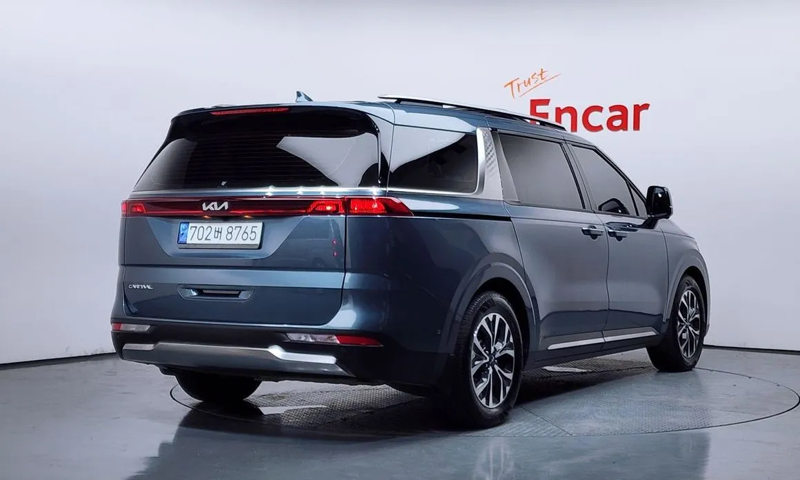 Kia Carnival — фото 4