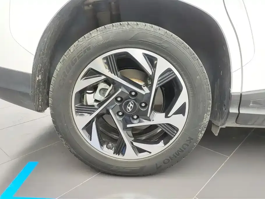 Hyundai Custo — фото 3