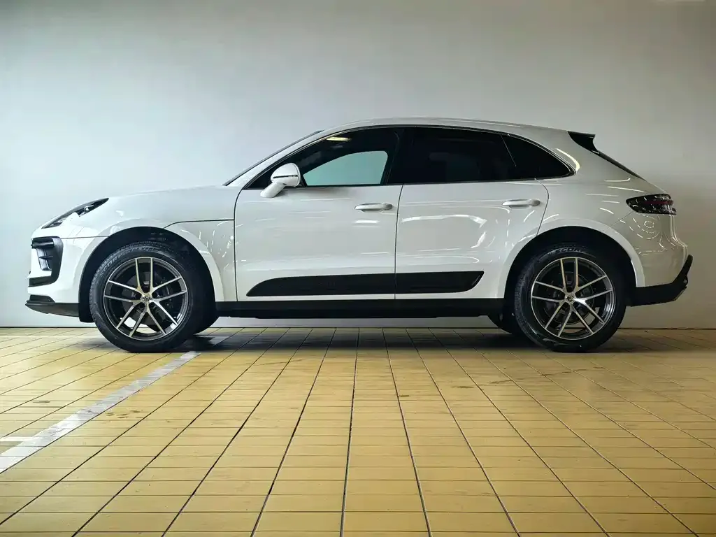 Porsche Macan — фото 7
