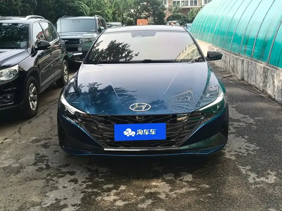 Hyundai Elantra — фото 10