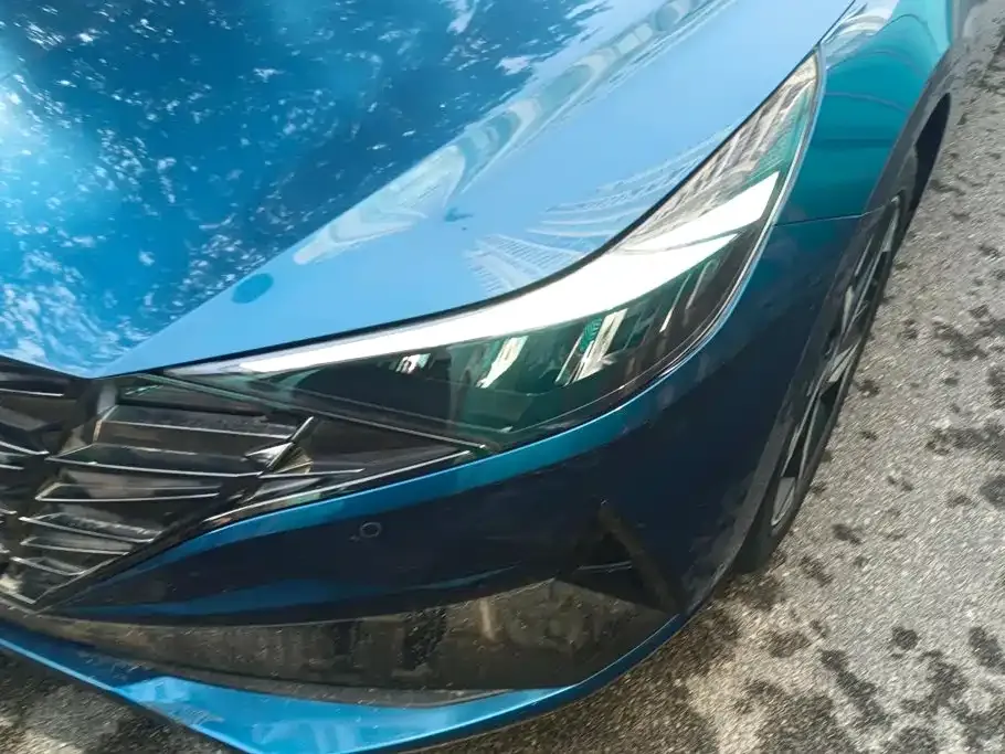 Hyundai Elantra — фото 8