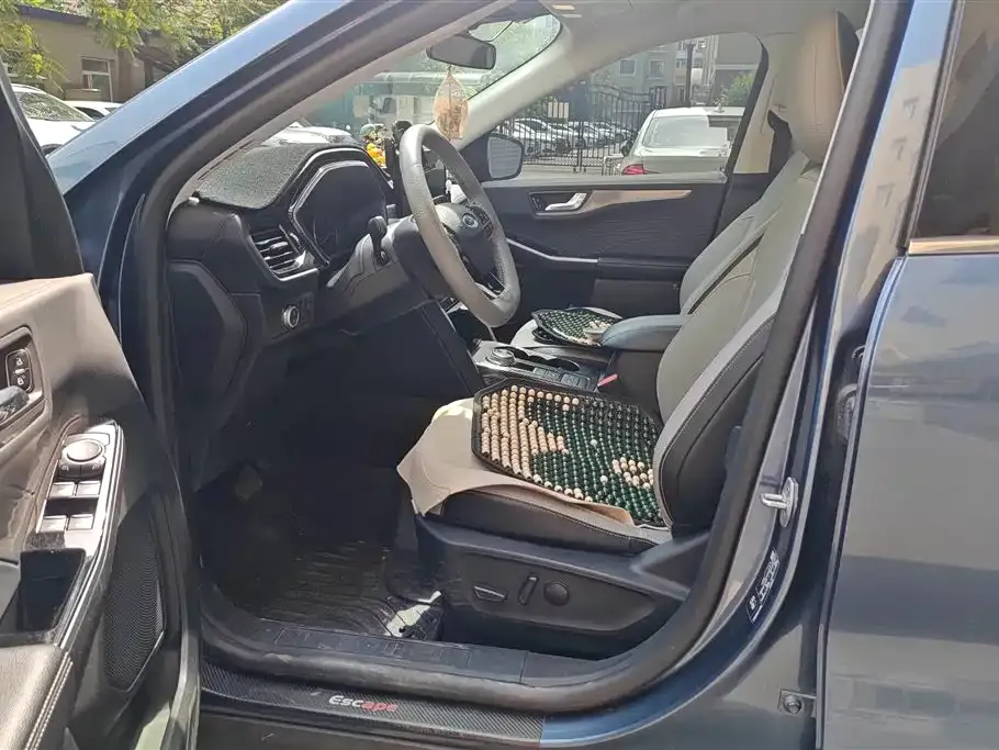 Ford Escape 2022 из CN, фото 9