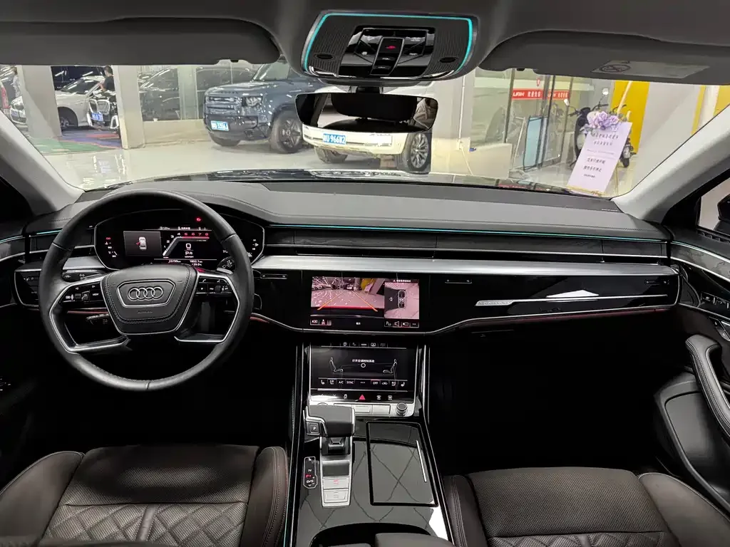 Audi A8 — фото 5
