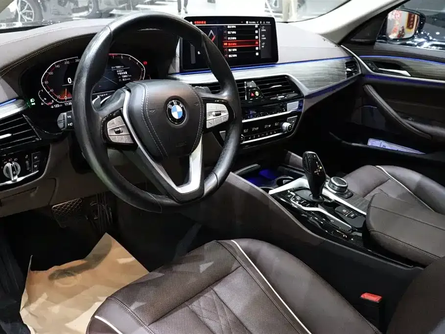 BMW 5 Series — фото 10