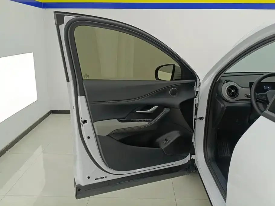BYD Seal 05 DM-i — фото 3