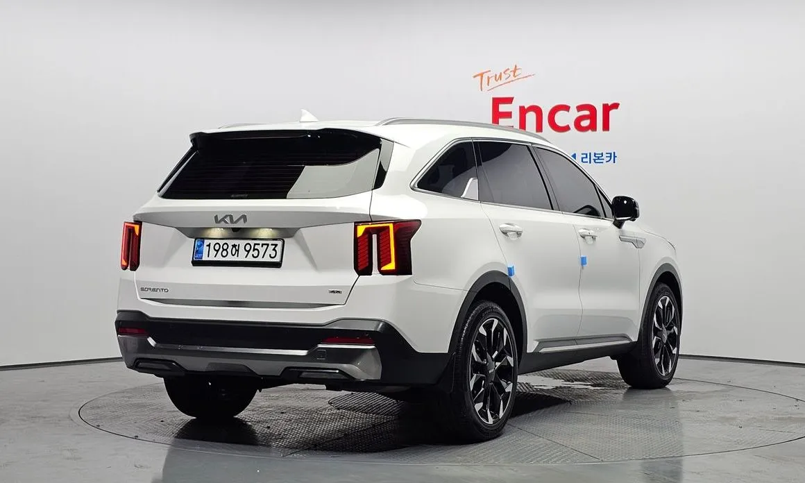 Kia Sorento — фото 9