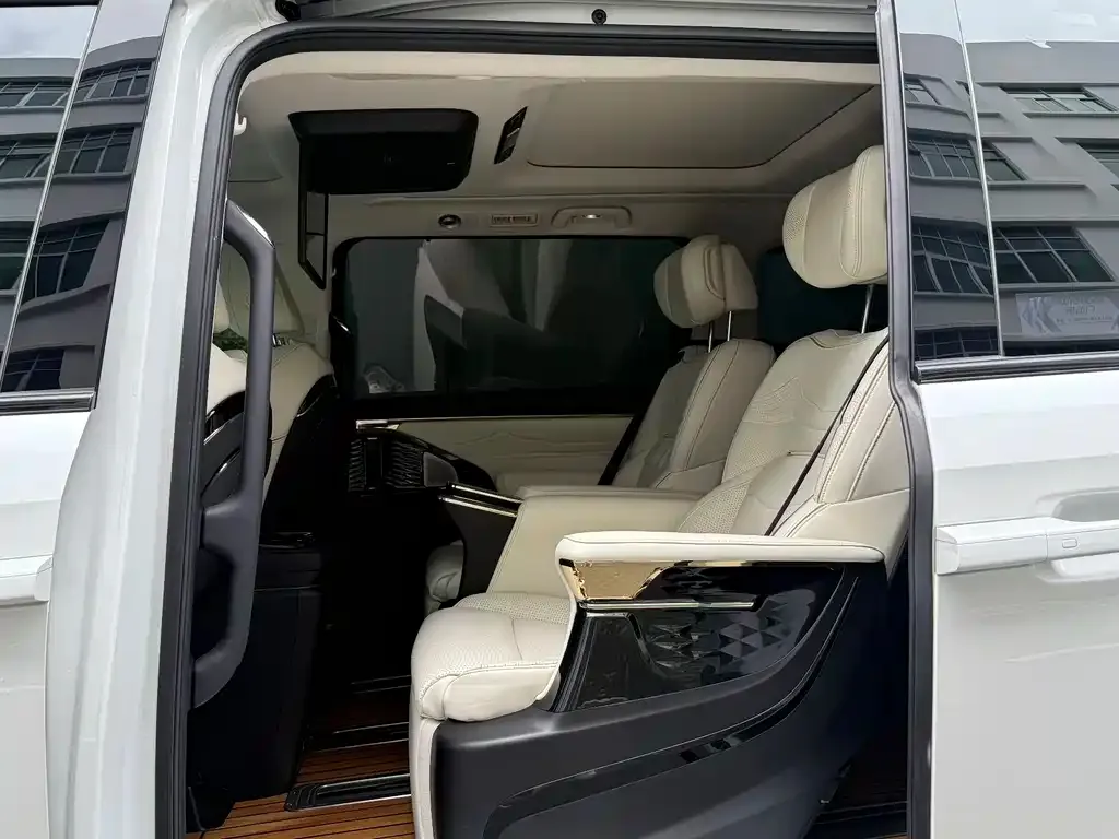 GAC Motor Trumpchi E9 — фото 2