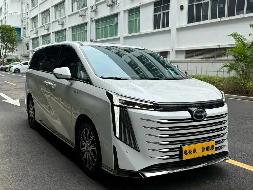 GAC Motor Trumpchi E9 — фото 10