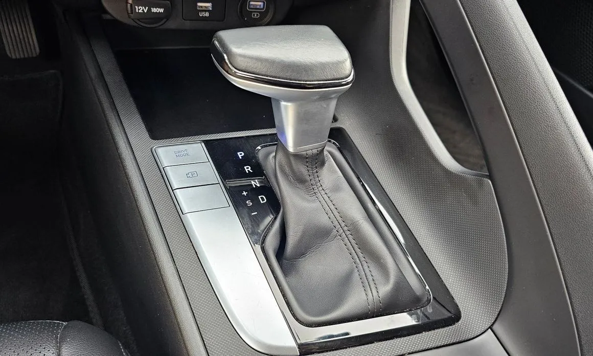 Hyundai AVANTE 2021 из KR, фото 3