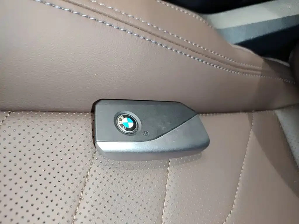 BMW X1 — фото 4