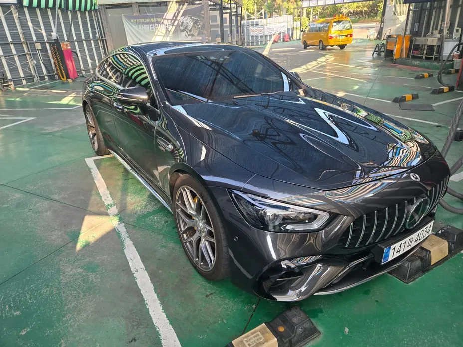 Mercedes-Benz AMG GT — фото 1