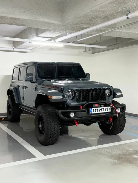 Jeep Wrangler — фото 1