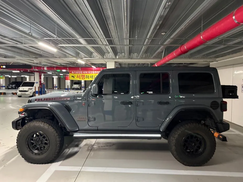 Jeep Wrangler — фото 10