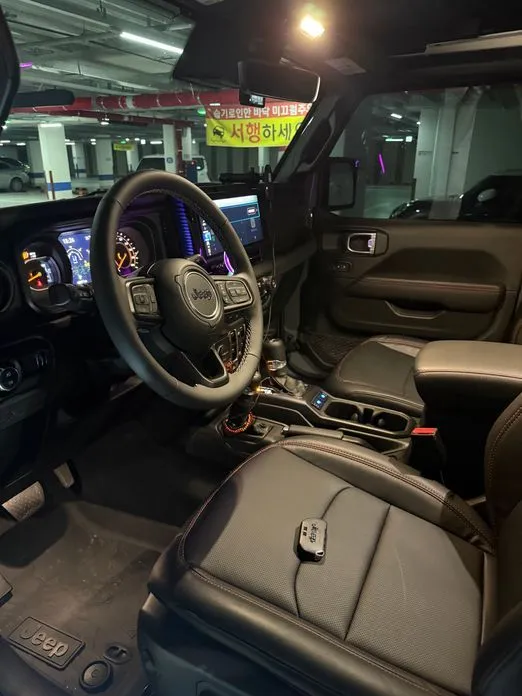 Jeep Wrangler — фото 2