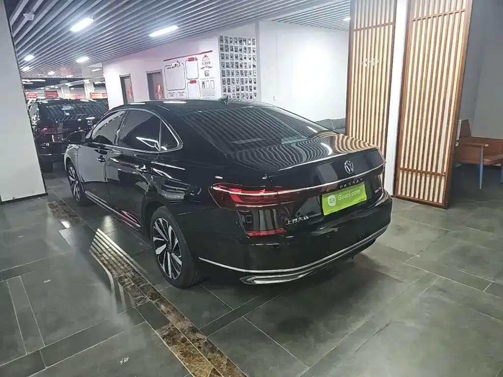 Volkswagen Passat — фото 9