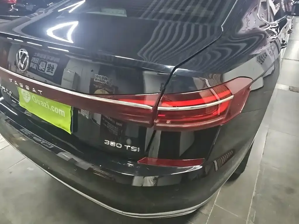 Volkswagen Passat — фото 8