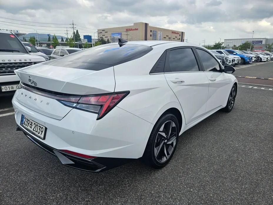 Hyundai AVANTE — фото 2