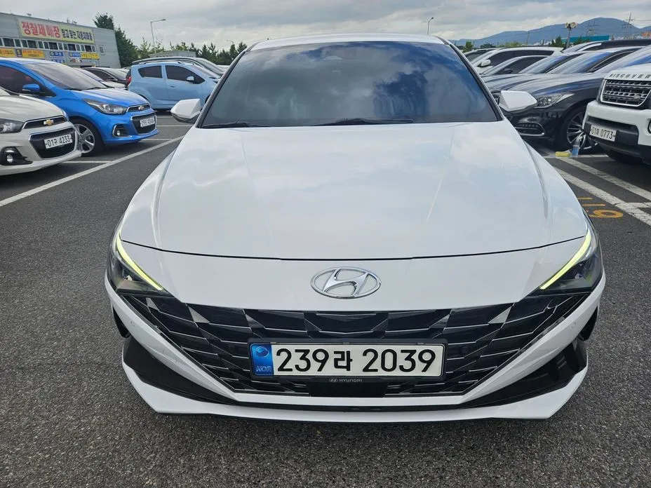 Hyundai AVANTE — фото 4