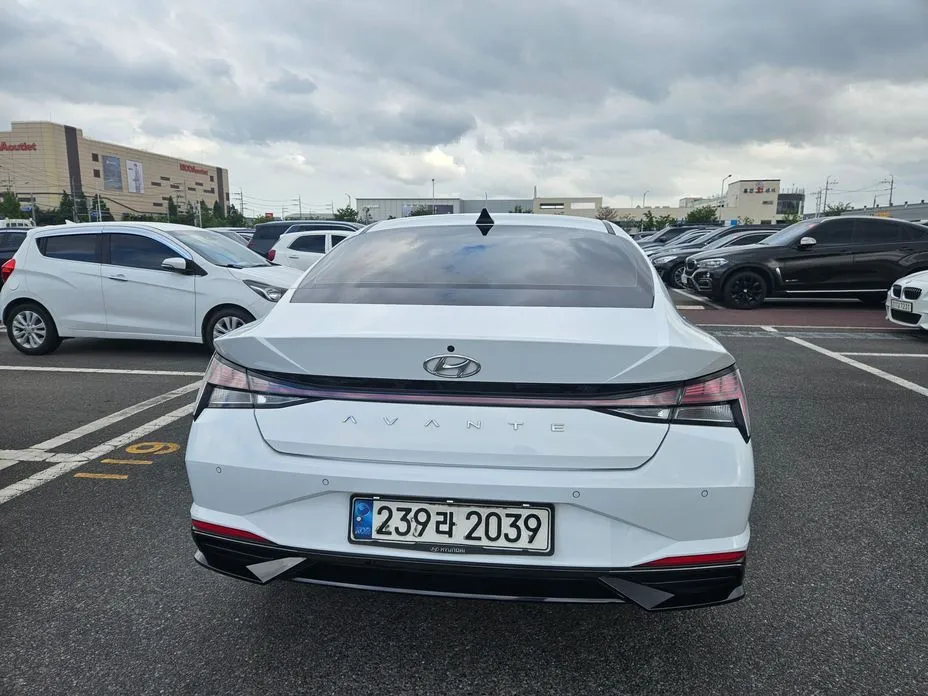 Hyundai AVANTE — фото 9