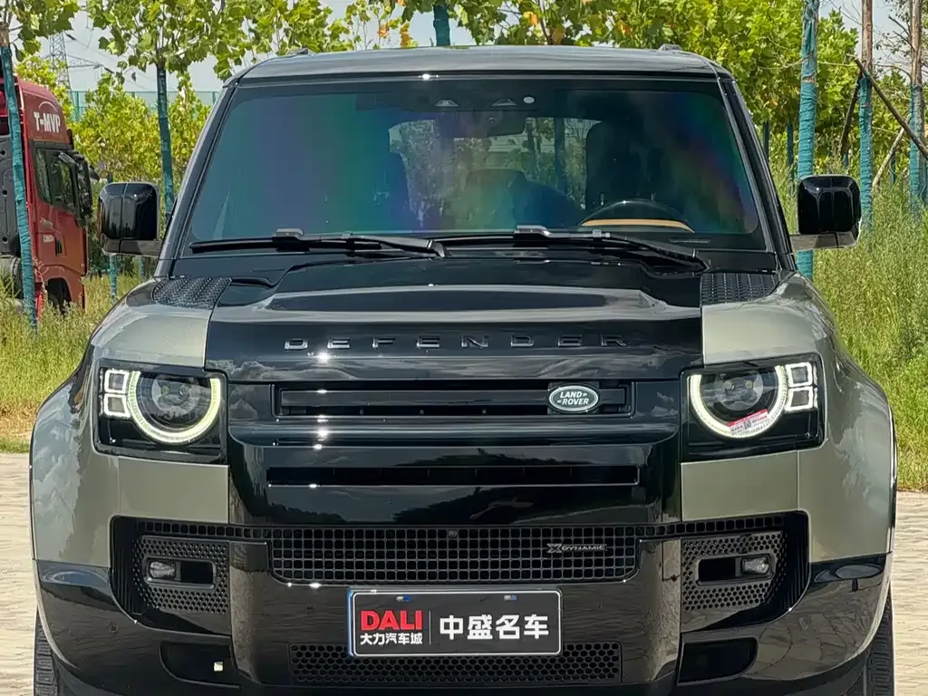 Land Rover Defender — фото 6