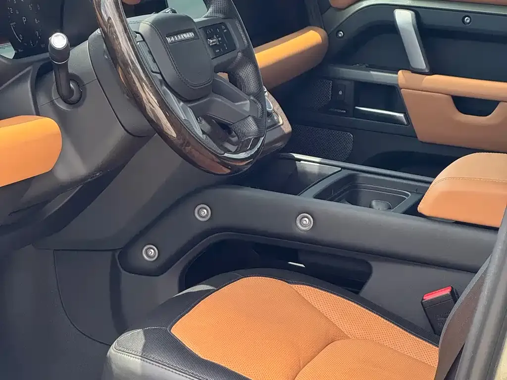 Land Rover Defender — фото 2