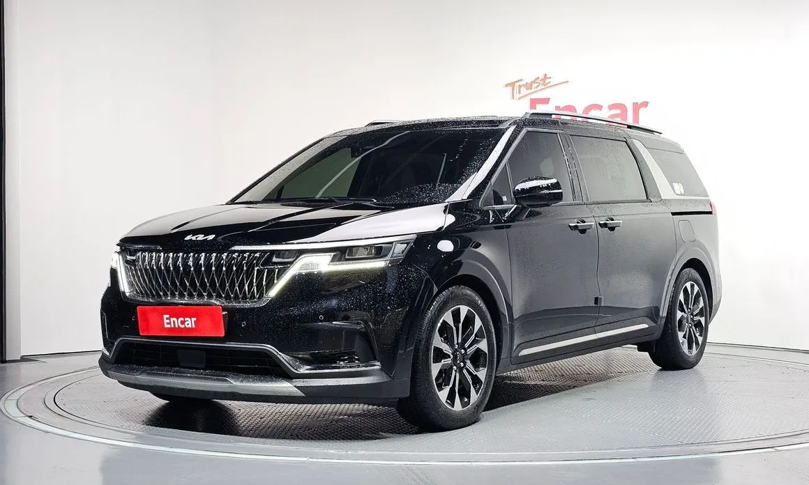 Kia Carnival — фото 1